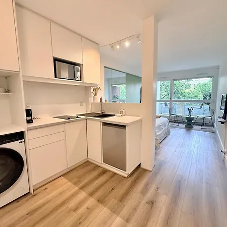 Bright Flat With Terrace & Vue On Canal St Martin Apartman Párizs